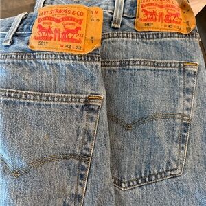 Levi's Classic 501 buttonfly  Men's Jeans. 2 pair 42x32